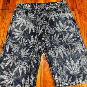 Men’s jeans shorts only wore one  time like new